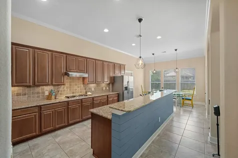 14710 Castle Cove Lane Houston TX 77044