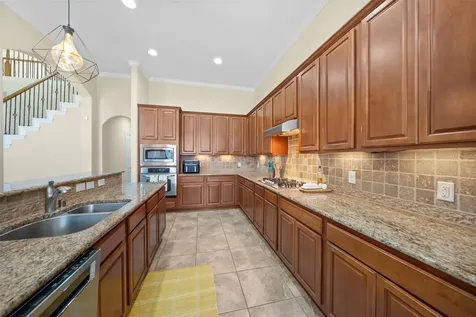 14710 Castle Cove Lane Houston TX 77044