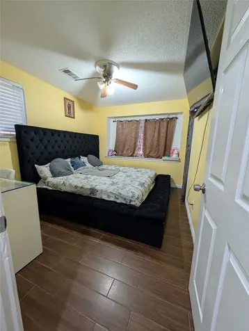 4822 Dalmatian Drive South Houston TX 77045