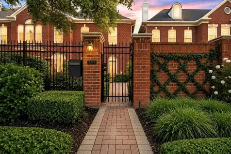 3379 Bellefontaine Street Houston TX 77025