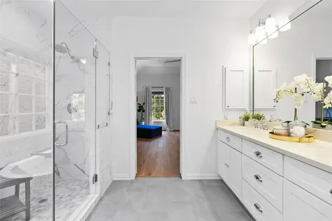 3379 Bellefontaine Street Houston TX 77025