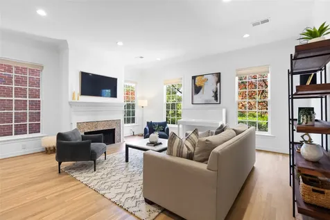3379 Bellefontaine Street Houston TX 77025