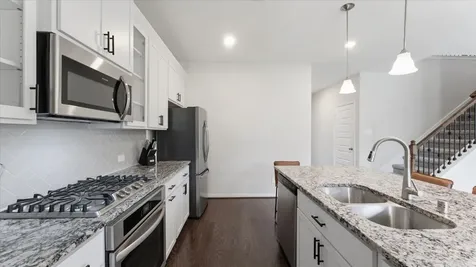 327 Honey Mesquite Path Conroe TX 77318