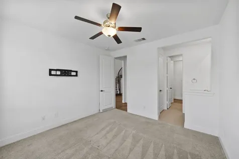 1021 Lakemont Bend Lane Pinehurst TX 77362