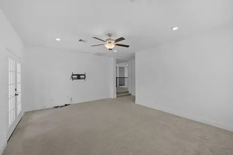 1021 Lakemont Bend Lane Pinehurst TX 77362
