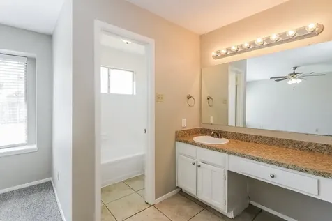8443 S Meadow Bird Circle Houston TX 77489