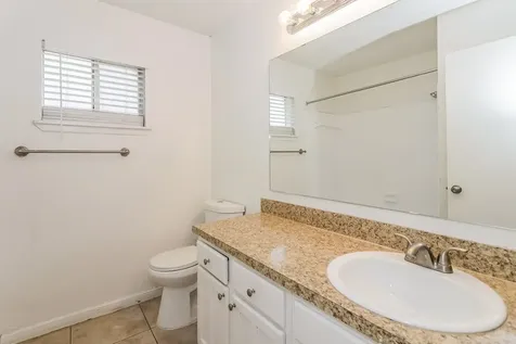 8443 S Meadow Bird Circle Houston TX 77489