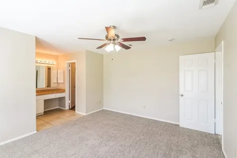 8443 S Meadow Bird Circle Houston TX 77489