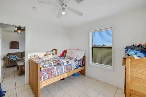 8407 Fm 1371 Road Bellville TX 77418