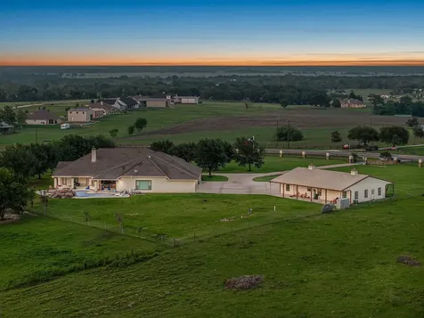 8407 Fm 1371 Road Bellville TX 77418