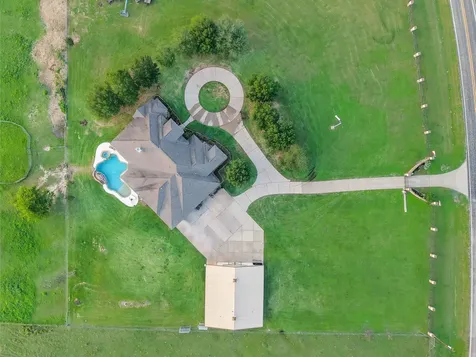 8407 Fm 1371 Road Bellville TX 77418