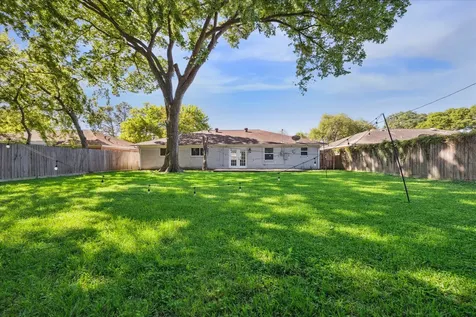 5918 Fontenelle Drive Houston TX 77035