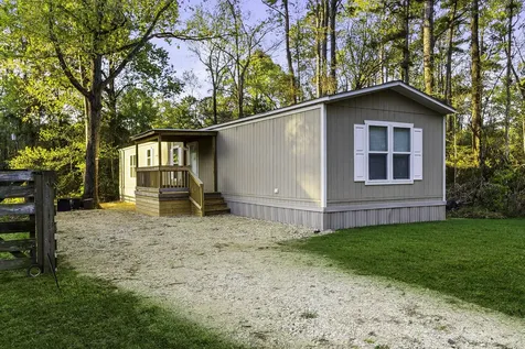 211 Woodstock Livingston TX 77351