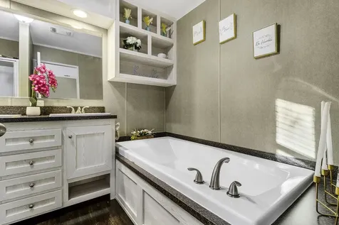 211 Woodstock Livingston TX 77351