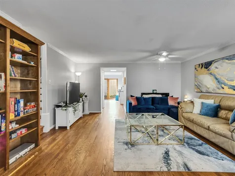 6455 Burgoyne Road 28 Houston TX 77057