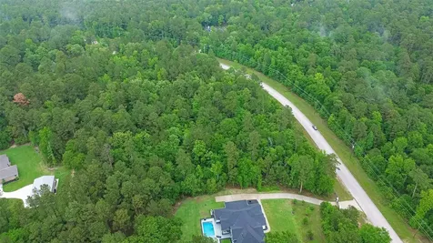 5-24-9 Rim Rock Road Huntsville TX 77340