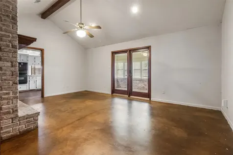 626 Meadowlark Lane Winnie TX 77665