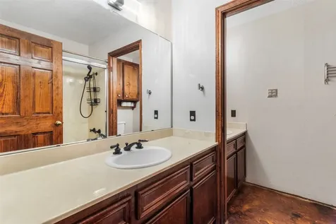 626 Meadowlark Lane Winnie TX 77665