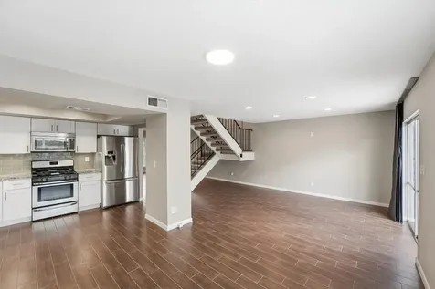 2325 Triway Lane 208 Houston TX 77043