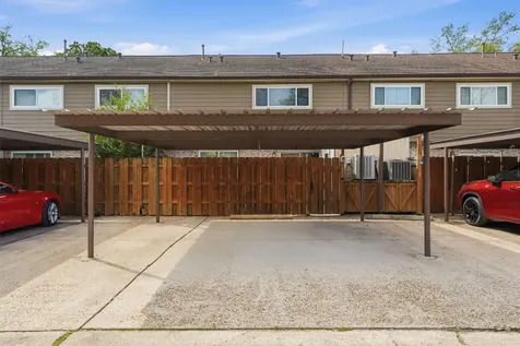 2325 Triway Lane 208 Houston TX 77043