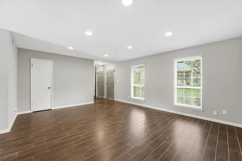 2325 Triway Lane 208 Houston TX 77043