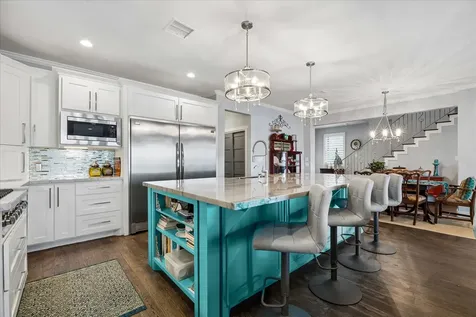 4019 Bayshore Drive Bacliff TX 77518