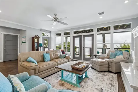 4019 Bayshore Drive Bacliff TX 77518