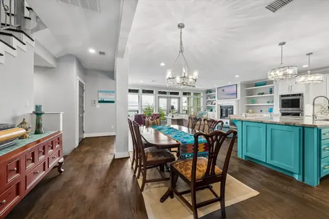 4019 Bayshore Drive Bacliff TX 77518