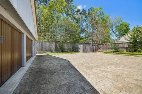 623 Pinehaven Dr Drive Houston TX 77024