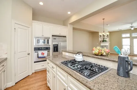 222 Knox Street F Houston TX 77007