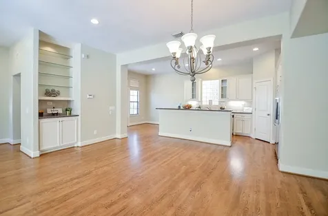 222 Knox Street F Houston TX 77007