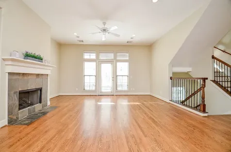 222 Knox Street F Houston TX 77007