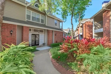 8110 Creekbend Drive 305 Houston TX 77071