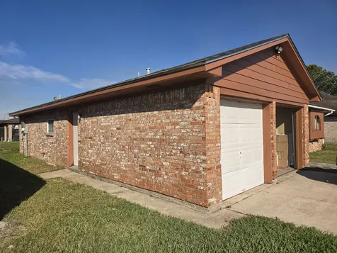 7218 Oriole Drive Texas City TX 77591