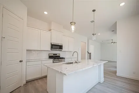 8919 Grovner Place Houston TX 77055