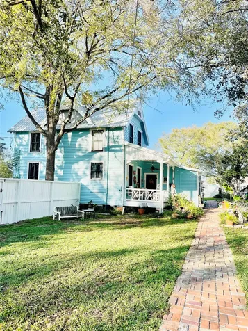 111 S Masonic Street Bellville TX 77418