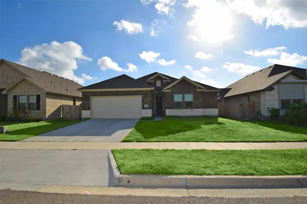 8158 Luz De Luna Street Corpus Christi TX 78414