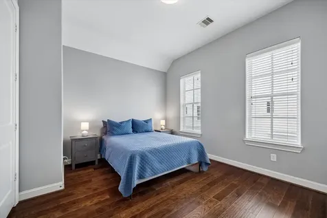 1242 W 23rd Street Houston TX 77008