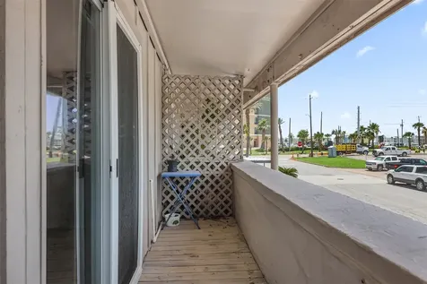 215 Post Office Street 1208 Galveston TX 77550