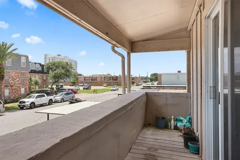 215 Post Office Street 1208 Galveston TX 77550