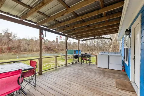 239 Fishermans Trail Huntsville TX 77320