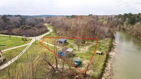 239 Fishermans Trail Huntsville TX 77320