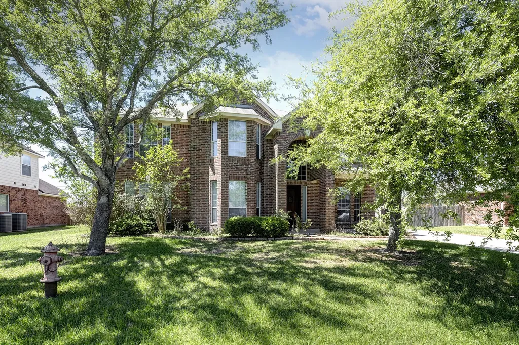 21623 Country Club Green Drive Tomball TX 77375