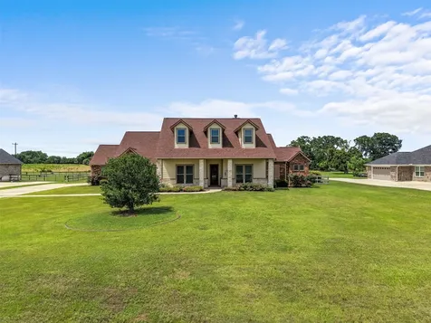 10040 Henley Cove Iola TX 77861