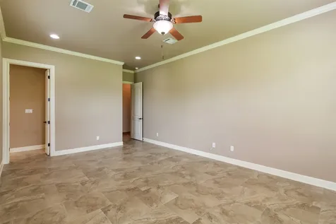 10040 Henley Cove Iola TX 77861