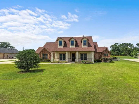 10040 Henley Cove Iola TX 77861