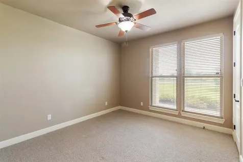 10040 Henley Cove Iola TX 77861