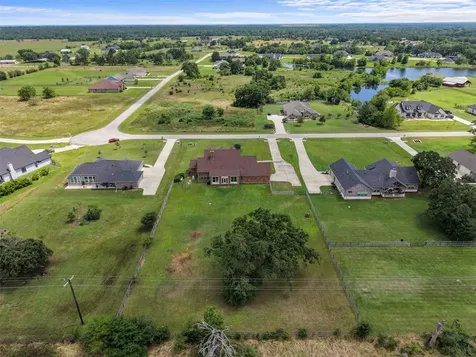10040 Henley Cove Iola TX 77861