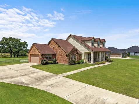 10040 Henley Cove Iola TX 77861