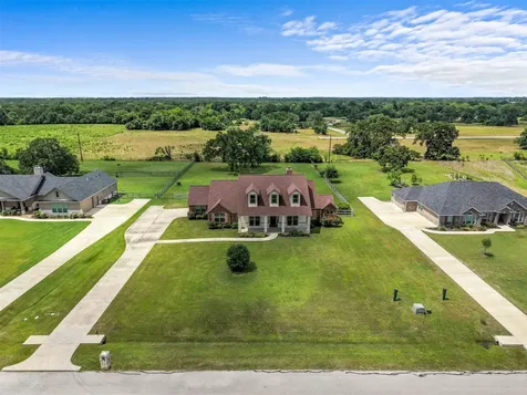 10040 Henley Cove Iola TX 77861